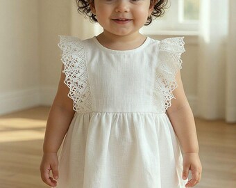 Taufkleid, Blumenmädchenkleid weiß, Leinenkleid Taufe Babykleid, Boho Kleinkind Mädchen Vintage Kleid, Rüschen Spitzen Mädchenkleid,