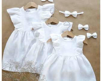 Robe de baptême en lin blanc, simple robe de baptême pour fille, robe bohème de demoiselle d'honneur, robe à volants, robe bohème pour tout-petit, robe de baptême