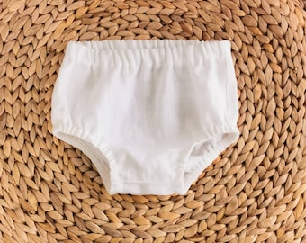 Baby white linen bloomers, linen diaper cover, newborn diaper cover, baby girl shorts, baptism nappy cover