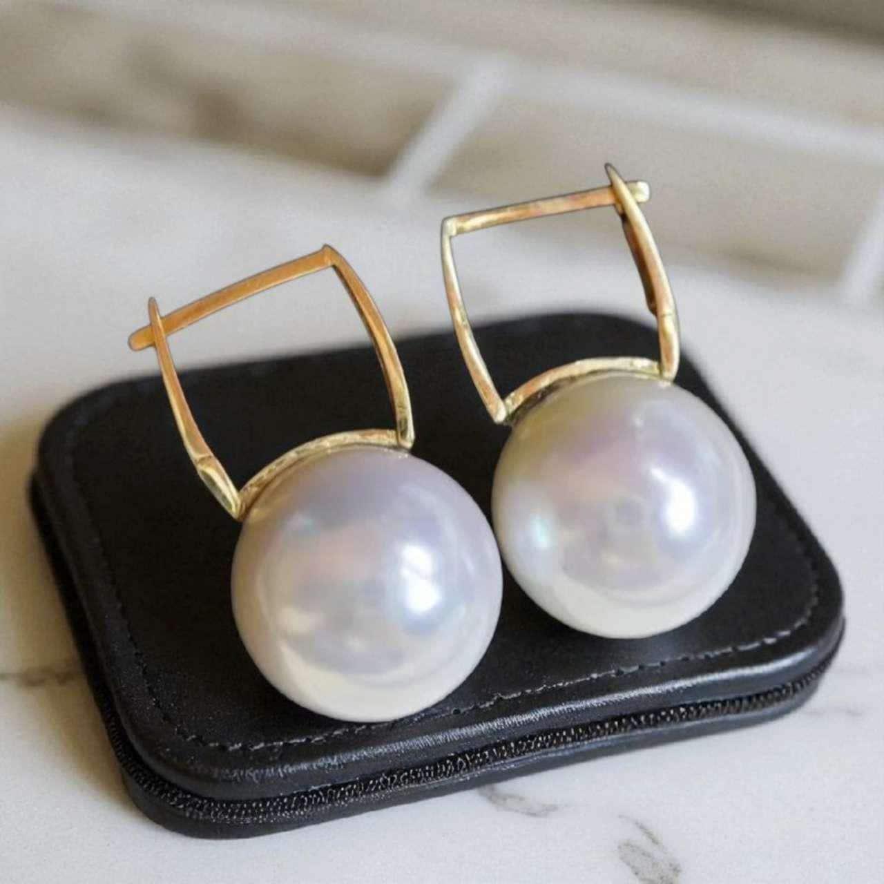 Boucles D'oreilles En Or 18 Carats Avec Perles - Dormeuses - Poids 2,55 G - Occasion