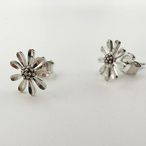 Real solid Platinum Pt950 polished vivid flower Stud Earrings with platinum backs for Daily Wear for men, women and children
