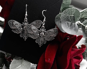 DEATH MOTH - gothic silver earrings | hannibal | insects
