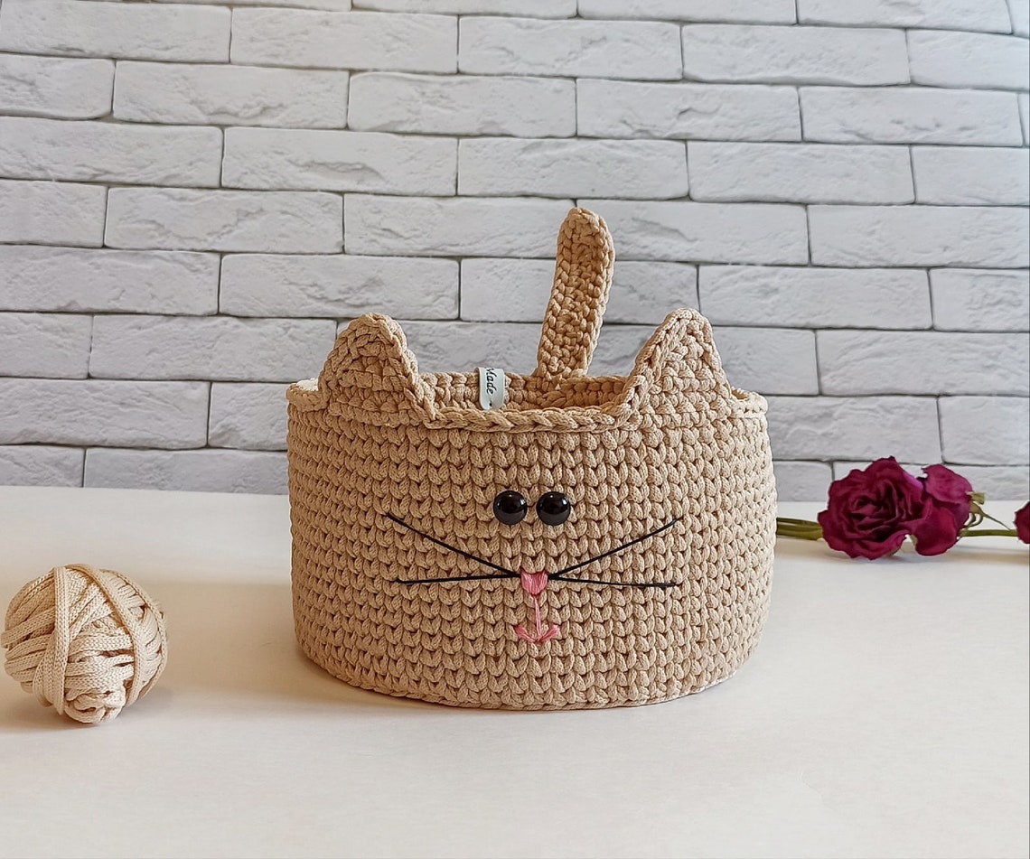small cat toy basket