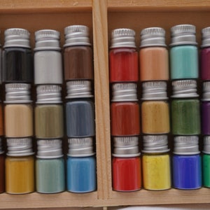 Historical Dry Pigment Box Set - 24 half-tsp bottles