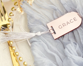 Personalized Wedding Favor Tag: Acrylic Place Card, Keyring with Tassel