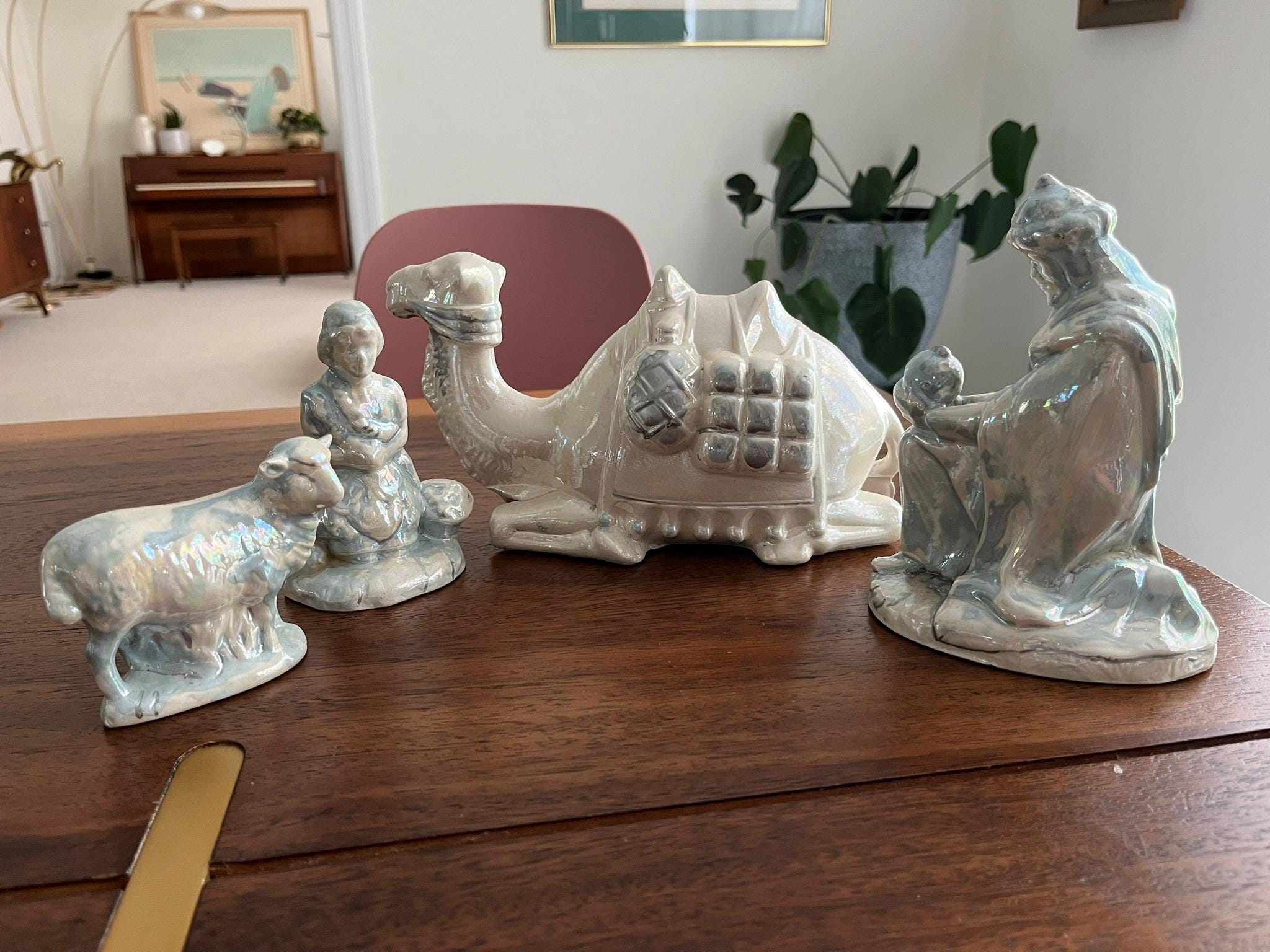 Vintage HOLLAND Mold Nativity Set Scene Pearlescent Ceramic MCM 4 Piece
