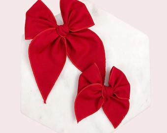 Red hair bow, holiday bow, christmas bow, baby bow, hair clip, baby headband, fable bow, sailor bow, red bow
