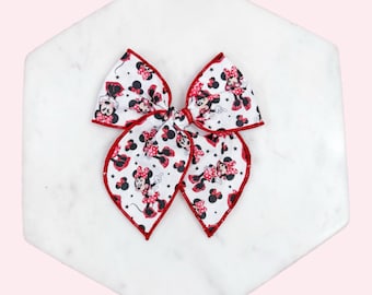 Minnie mouse hair bow, Disney bow, Disney parks bow, princess bow, baby bow, hair clip, baby headband, fable bow, sailor bow