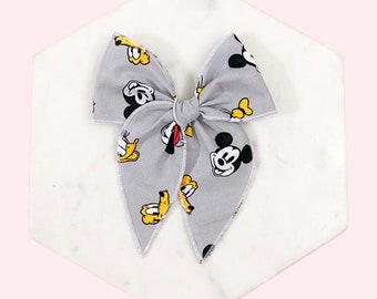 Mickey Mouse hair bow, baby bow, Disney parks bow, hair clip, baby headband, fable bow, hemmed bow