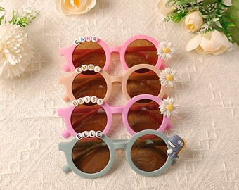 Lunettes de soleil personnalisées avec nom fleur pour enfants, cadeau d'anniversaire pour petites filles et petits bébés, cadeau d'anniversaire pour lunettes de soleil