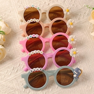 Floral Daisy Girls Personalized Name Sunglasses,Toddler Gift,Kids Gift ,Kids Personalized Sunglasses,Birthday Gift Sunglasses