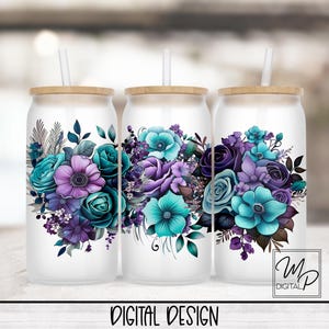 Embalagem de lata de vidro floral roxo e azul-petróleo de 16 onças PNG, design de sublimação de copo de vidro