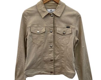 Etienne Aigner Cropped Trucker Jacket: Minimalist Streetstyle