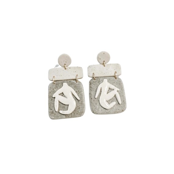 Henri jewelry deals