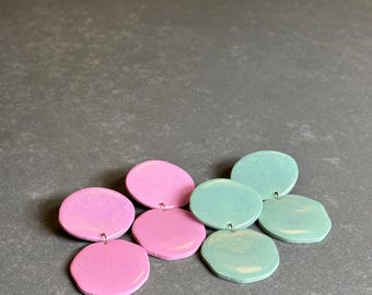 ANDY hypoallergene Ohrringe aus Polymer-Ton | Leichter, reflektierender Schmuck