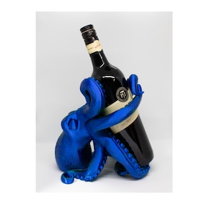 Octopus wine bottle holder
