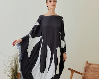 Floral Silk Caftan White Black Dress, Kaftan for Woman, Minimalist Kaftan Maxi Dress, Silk Kaftan Black Floral Print Plus size Gift for Mom