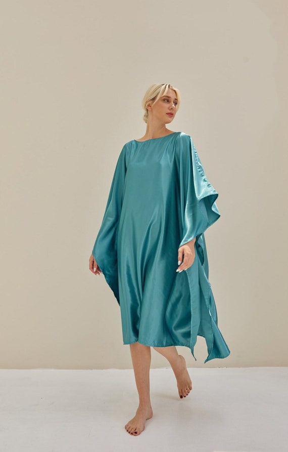 Turquoise Kaftan Blue Bat Wing Loose Silk Kaftan Dress Luxury Soft Dressing Gown Vintage Caftan Midcalf Resort Kaftan for Woman Gift for Mom