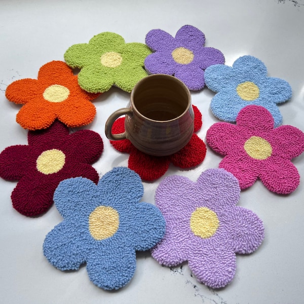 Mug perforée, sous-verre marguerite, cadeau de pendaison de crémaillère fait main, cadeau pour une nouvelle maison, sous-verres perforés