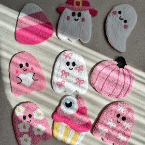 Spooky Pink Halloween Decor, Mug Rug Coaster, Pumpkin Punch Needle Coaster, Handmade Spooky Halloween Gift, Halloween Ghost Coaster