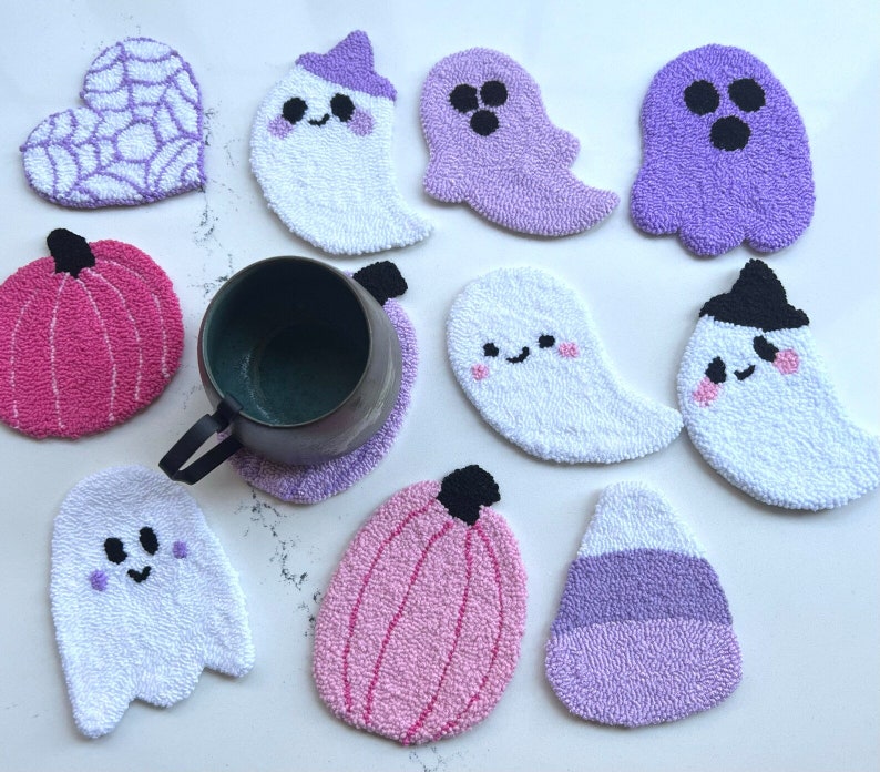 Spooky Pink Halloween Mug Rug, Pumpkin Punch Needle Coaster, Handmade Spooky Halloween Gift, Halloween Ghost Coaster zdjęcie 6