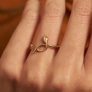 14k Solid Gold Snake Ring for Women, 14k Simple Snake Ring, Dainty Coiled Snake Ring, Luxurious Snake-Themed Jewelry, Animal Ring,