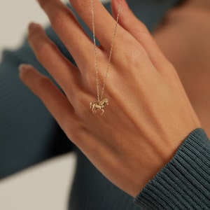 14k Real Solid Gold Horse Necklace, Dainty Animal Jewelry, Minimalist Horse Memorial for Necklace Women, Dainty Horse Gift, Gift for Women image 2