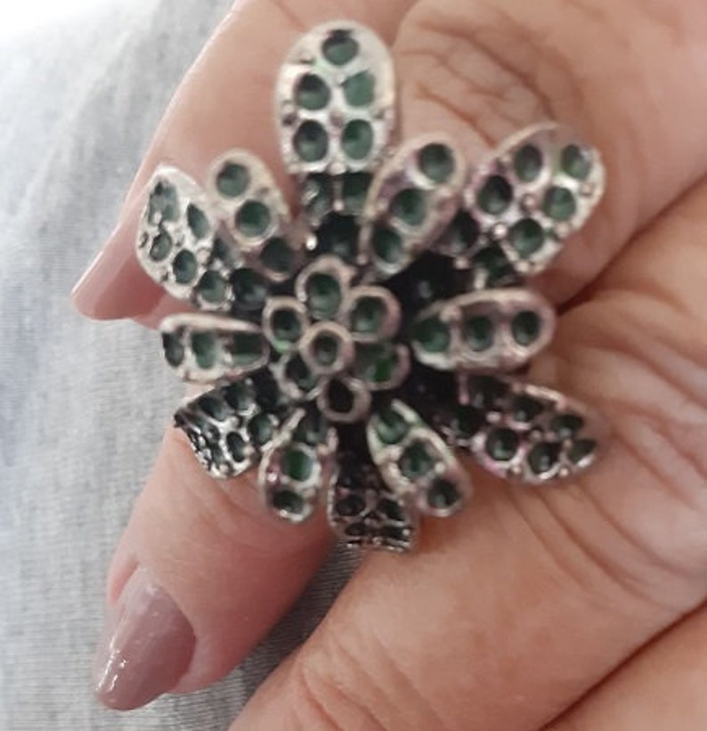 adjustable Vintage Green Inlay Floral Layered Ring