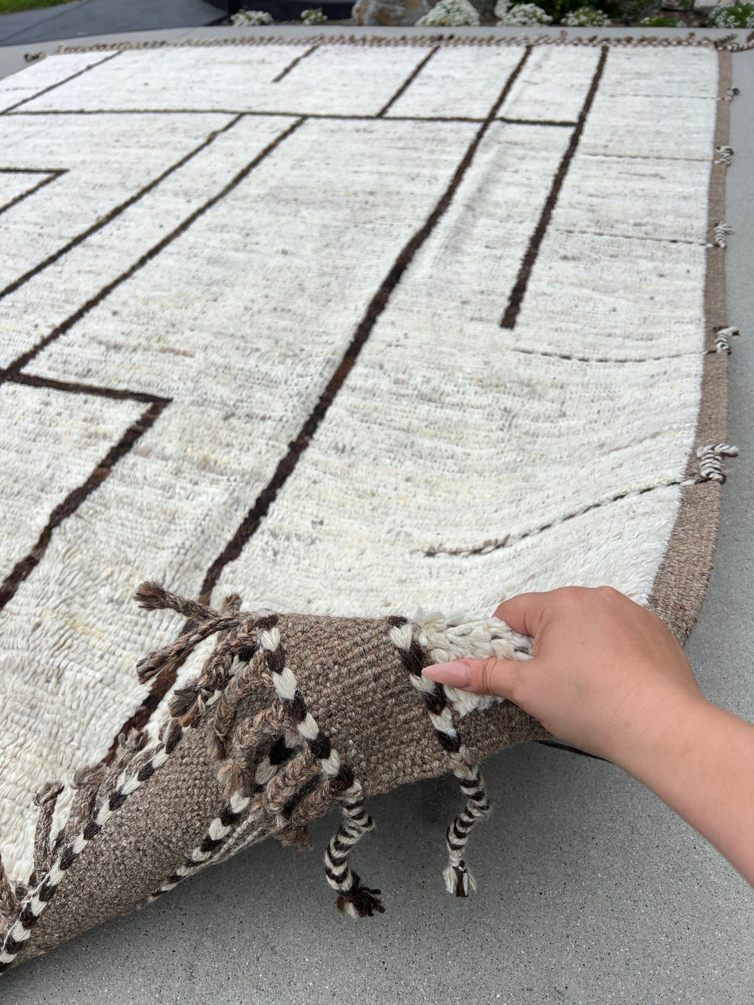 Ugahi Moroccan Rug 5'1