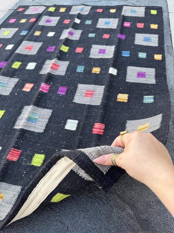 Afghan Hodrang Kilimお値下げ中！ 4x5 (121x152) Handmade Afghan Kilim Rug | Black Grey Lime Green