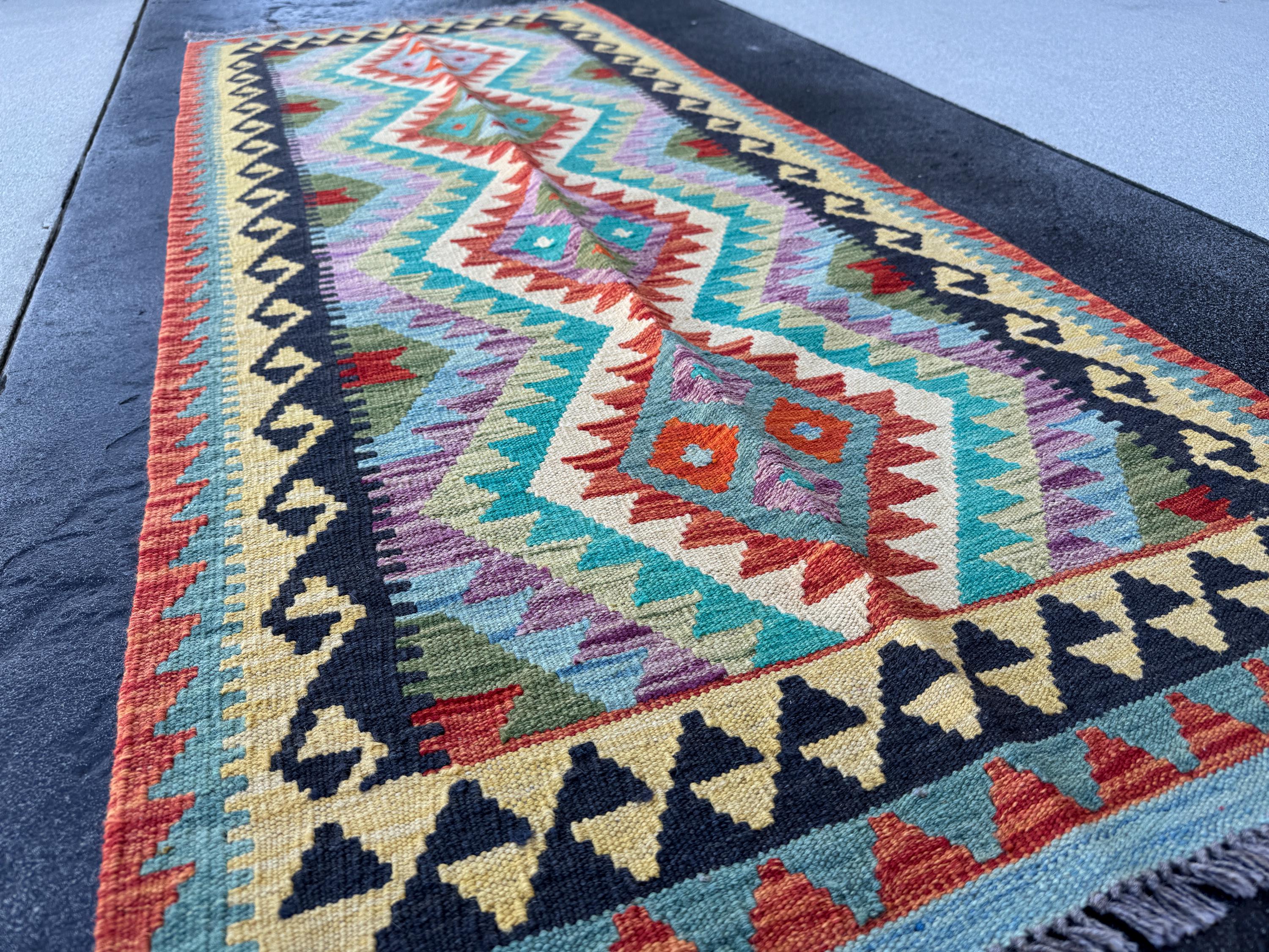 アースカラーのアフガンキリム 楽天市場】アフガンキリム ポップなカラー ジグザグ120×90cm