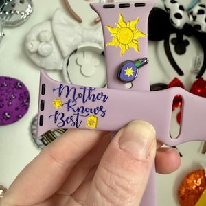 Mother Knows Best Inspirerat Klockarmband för Apple Fitbit Samsung Galaxy Tangled Rapunzel Pascal Lyktor Blomma Sol