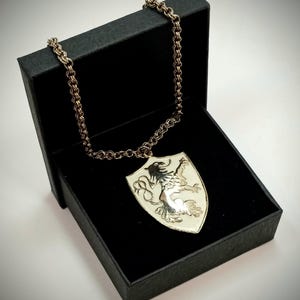 Vintage Heraldic Shield Coat Of Arms Pendant Gold Tone Cream White Enamel Original Chain Costume Jewelry