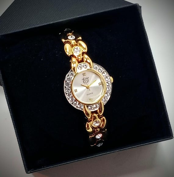 Vintage Elizabeth TaylorWatch Vintage, Elegant, White Diamonds, Gold Elizabeth Taylor  main image 2