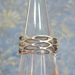 Vintage Sterling Silver Open Work Lattice Band Wave Ring