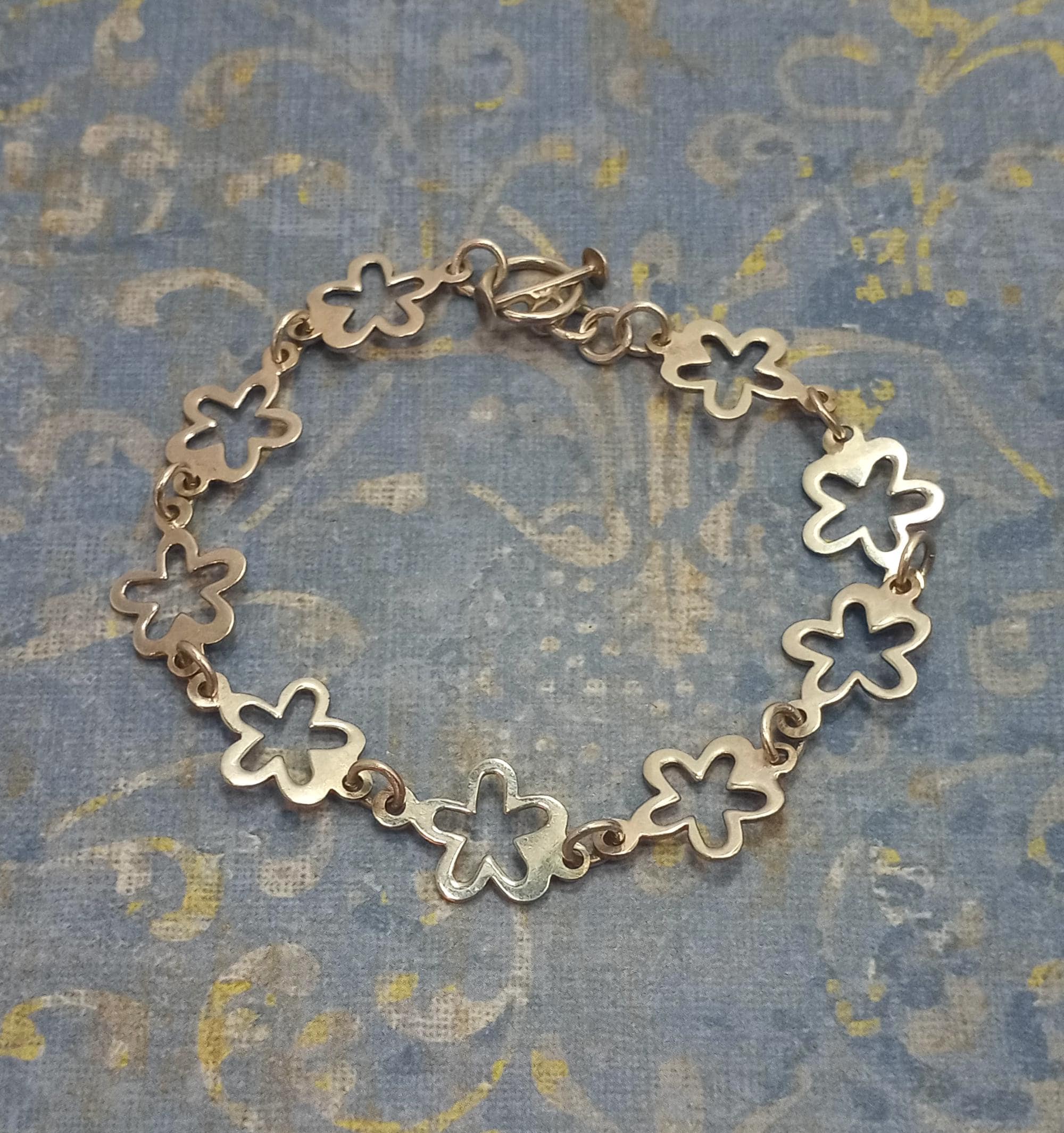Vintage Dainty Sterling Silver Flower Link Open Work Toggle Clasp