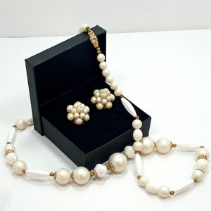 Vintage 1960&#39;s Faux Pearl and Gold Tone Necklace And Clip On Earrings