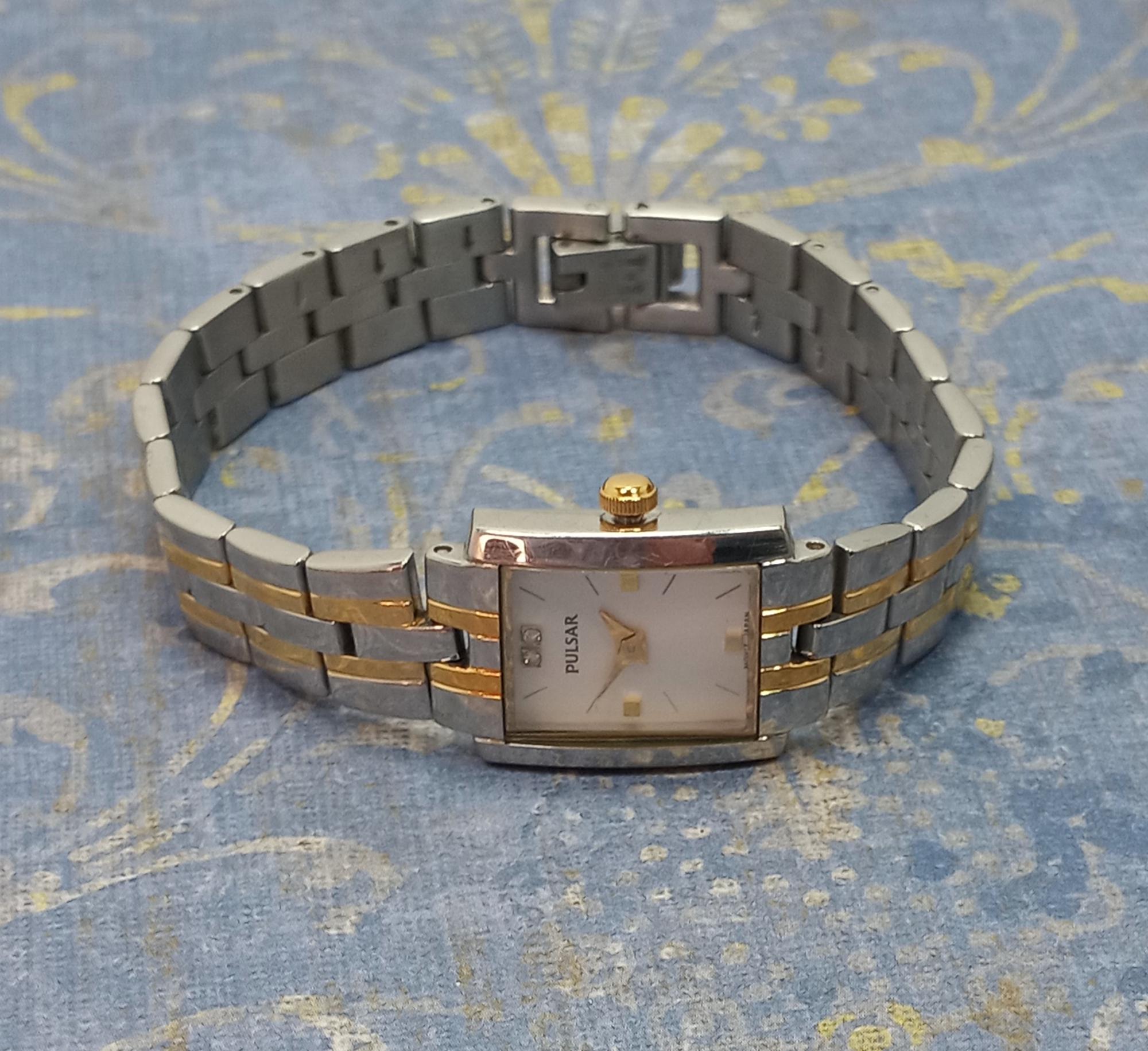 Vintage Pulsar womens watch 2N0081 Diamond 2 tone Pulsar Two-Tone Steel 19mm Black Dial Ladies Quartz Watch main image 2