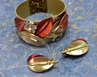 vintage années 60 Délicieusement kitschy Gold Tone Leaf Theme Clamper Bracelet et Clip On Earring Set Lire la description!