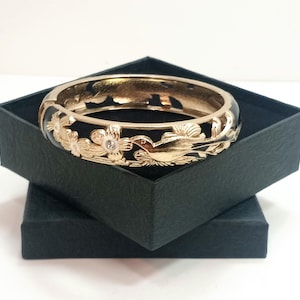 Vintage Enamel Mynah Bird Bangle Bracelet: Gold Tone Rhinestone Clamper