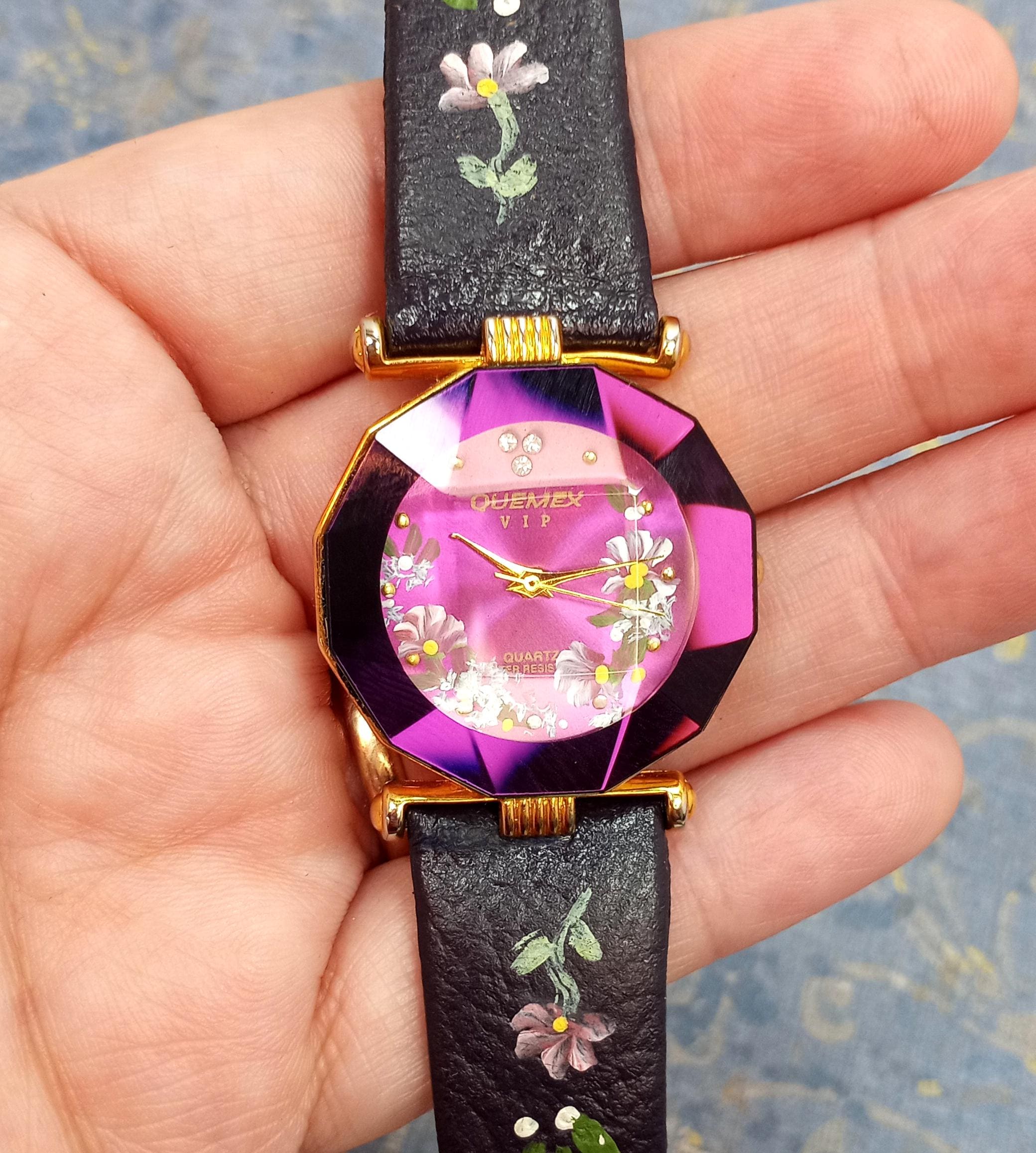Vintage QUEMEX Quartz Watch: Gold Tone, Purple Floral Dial  display picture 3