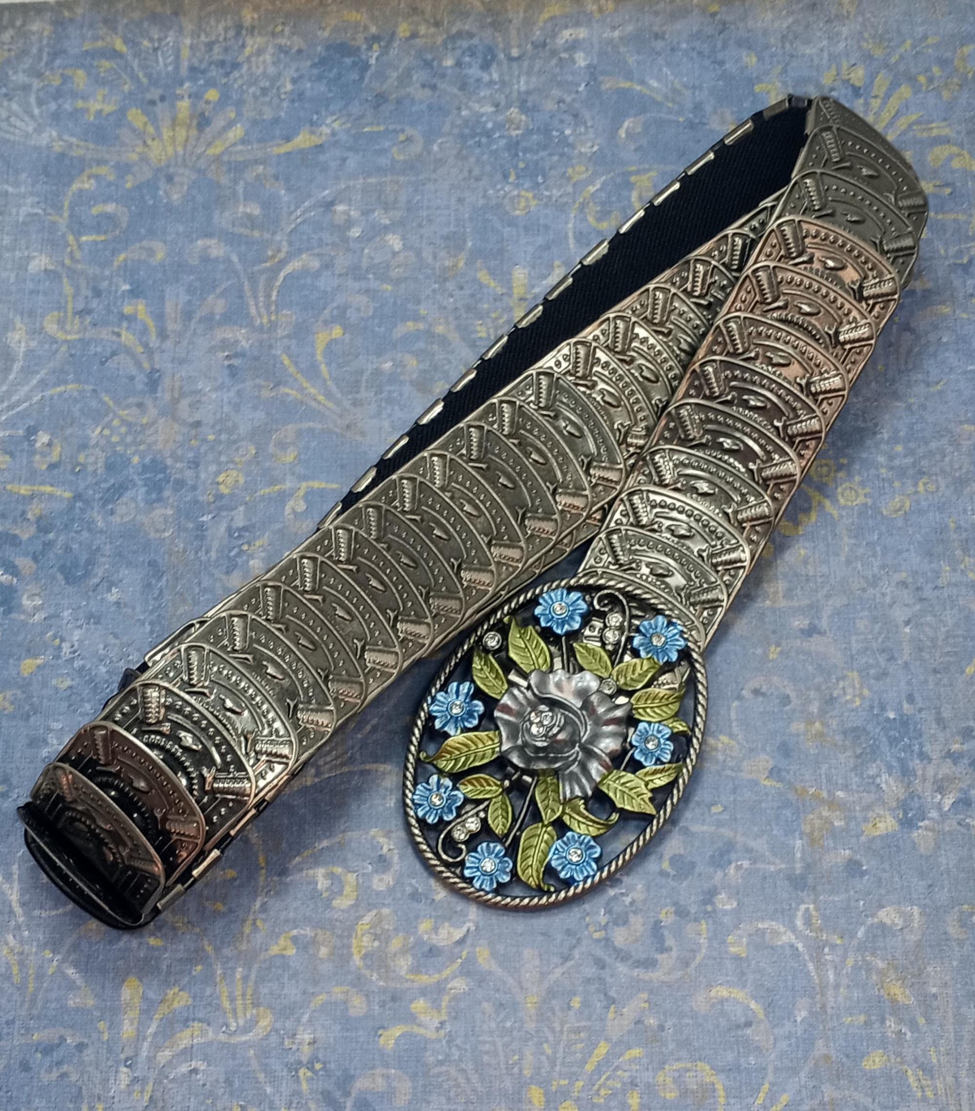 Vintage 80s 90s Womens Wide Scale Stretch Belt Flower Buckle Accent Silver Tone Vintage 90s Y2K Silver Tone Metal Flower Power Ring Belt 90s  main image 4