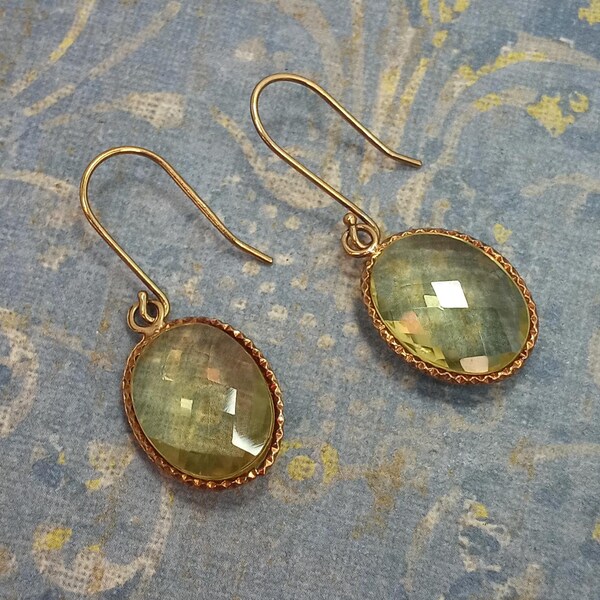 Pendientes colgantes ovalados vintage de citrino talla rosa con baño de oro sobre plata de ley