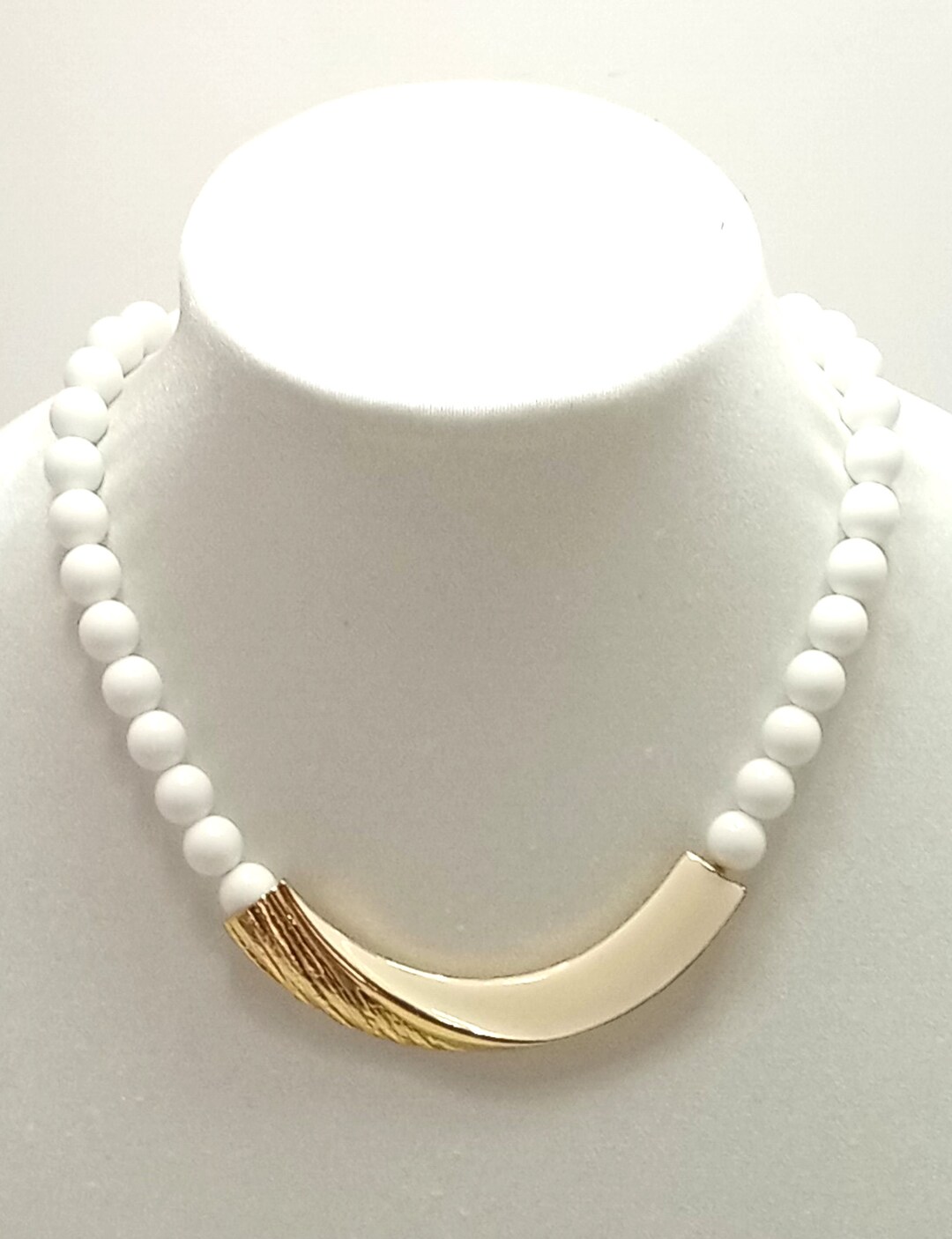 Vintage Signed Trifari Gold Plated Cream Enamel Festoon White Etsy