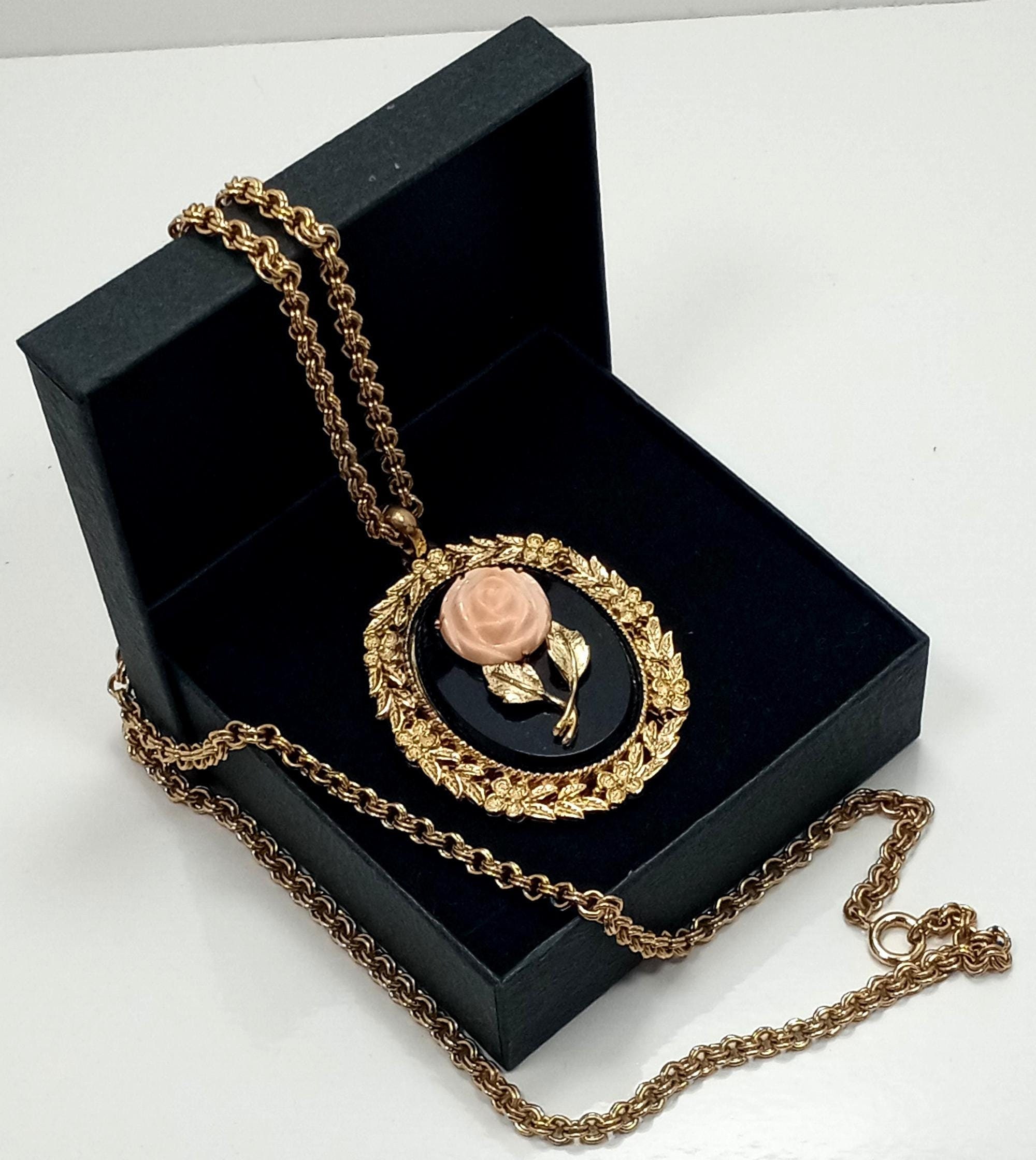 AVON エレガント タッセル デキャンター ロゼリーヌ Vintage AVON Serena Rose 1973 Gold Tone Reversible Mirror Cameo