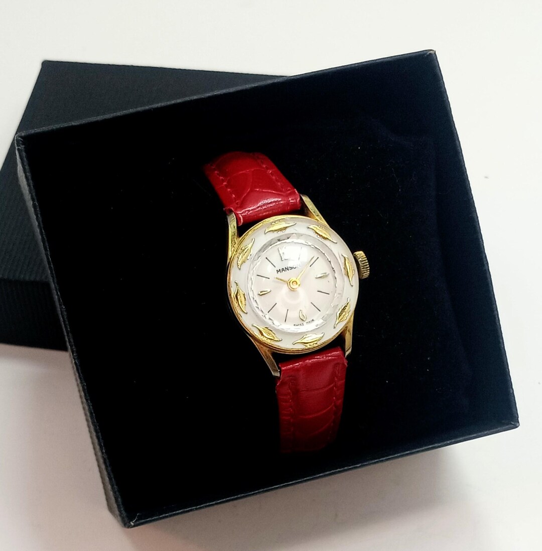 Vintage MANSON Gold Tone Women display picture 3