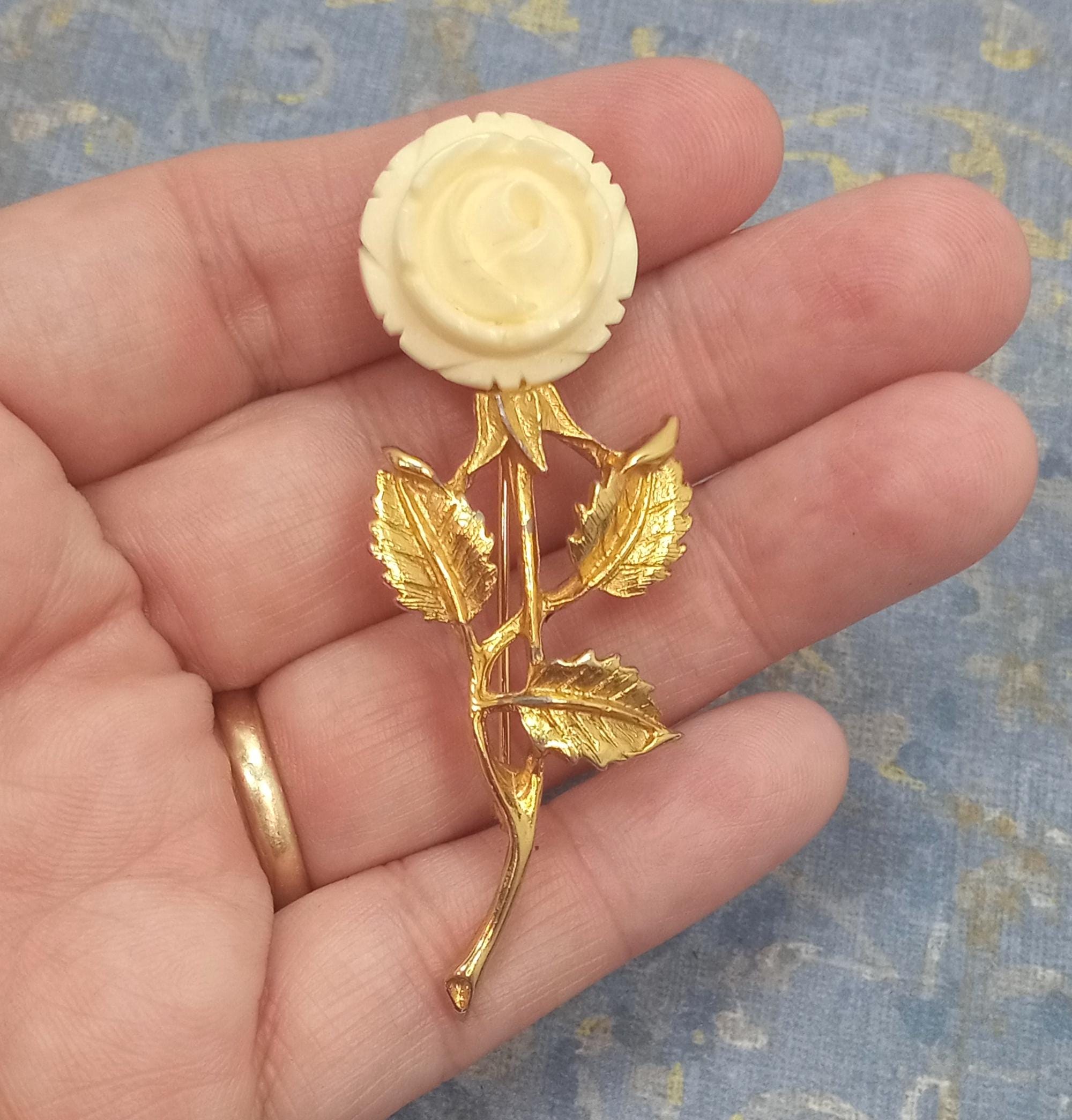 Broche Ancienne Fleur Rose - Matière Os Ou Plastique Vintage - Bijou D'occasion