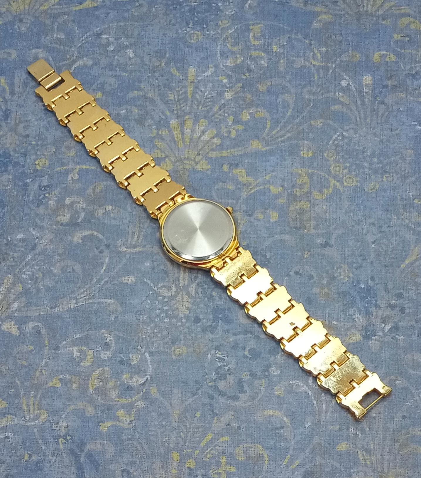 Vintage SHEFFIELD Large Unisex Chunky Gold With Silver Tone