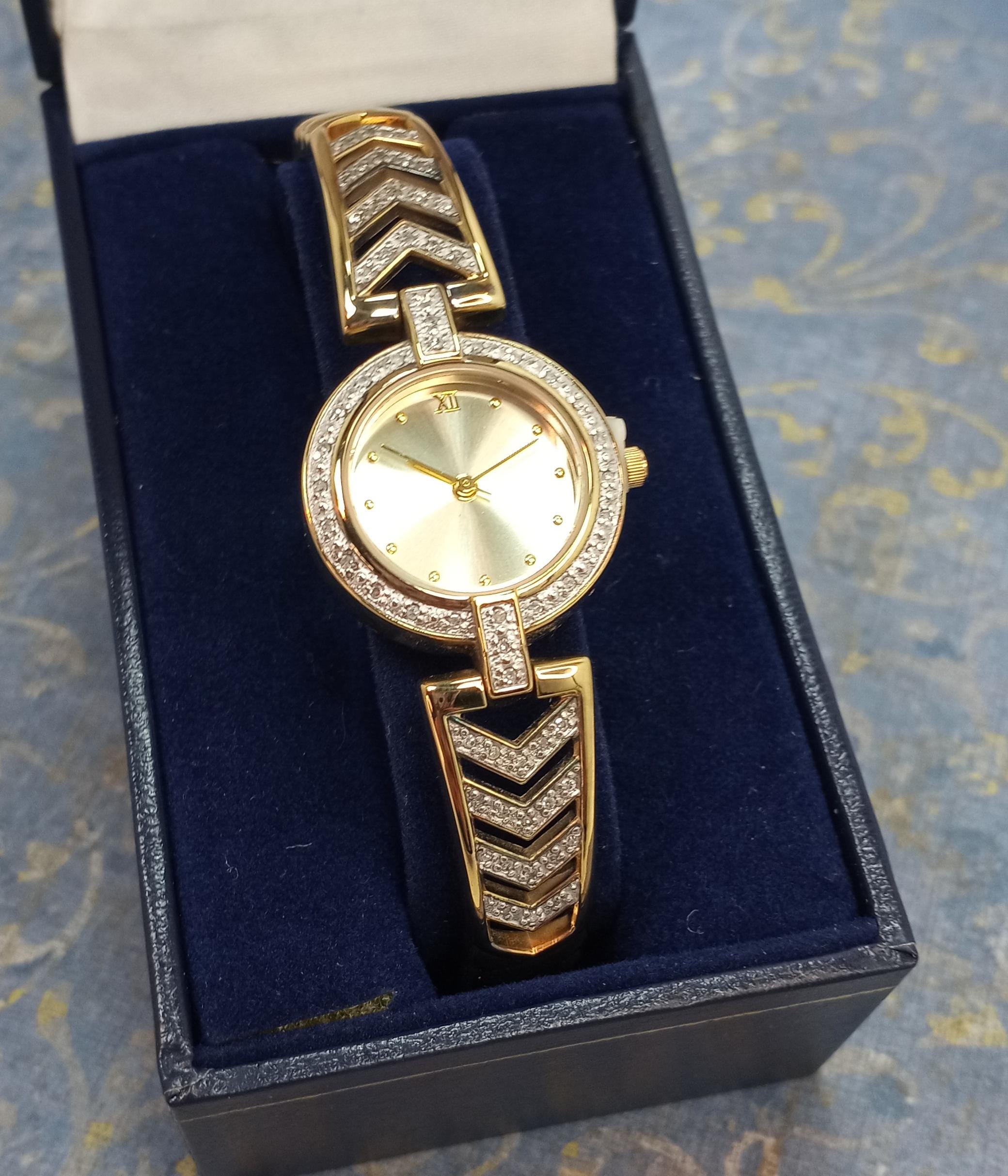 Vintage Danbury Mint Diamond Dress Watch: 14k Gold Plated  display picture 2