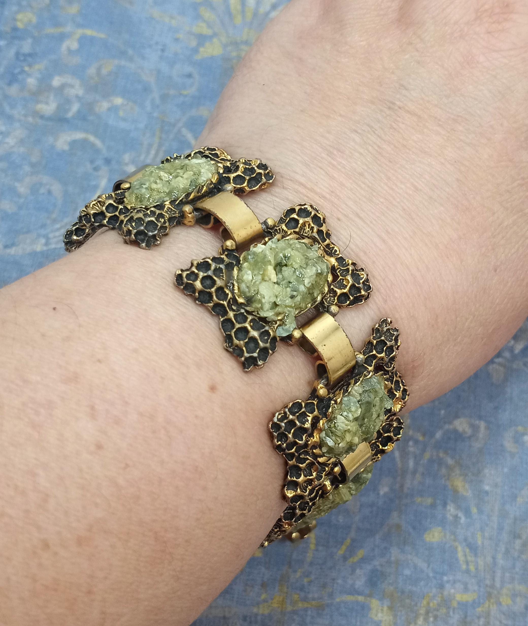 Vintage '60s Century Gold Tone Jade Chip Panel Bracelet - Etsy